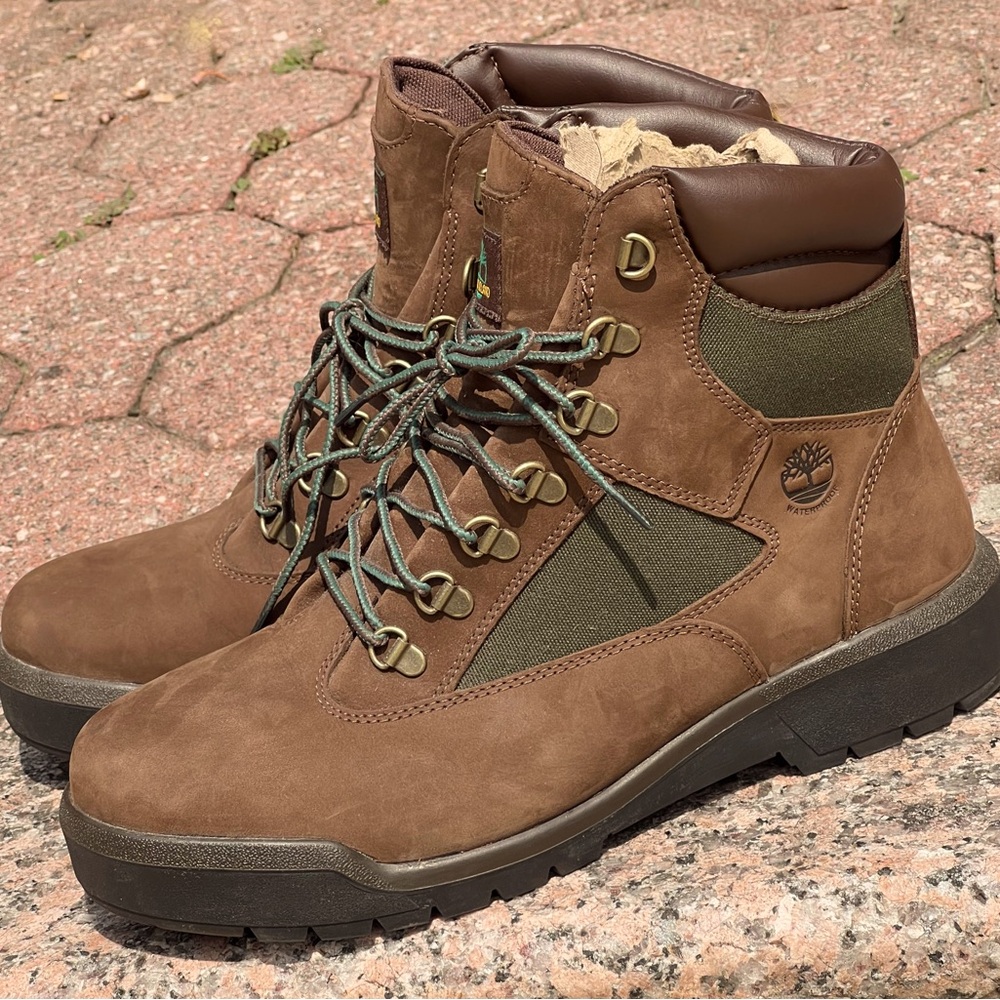 TIMBERLAND FIELD BOOTS HI - TOP  'BEEF & BROCCOLI' MEN'S Size 10.5 TB0A18AH